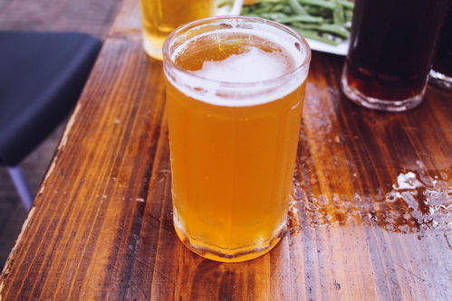 扎啤免費喝！樂山老板豪氣請客，酒精飲料全免引熱議